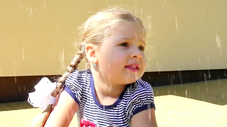 دیانا و اسباب بازی ها - دوچرخه جدید پرنسس دیانا